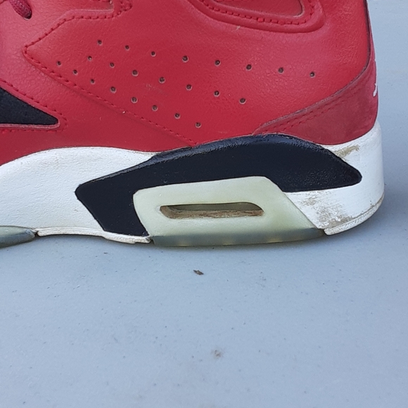 Shoes - Picture 9 of 10